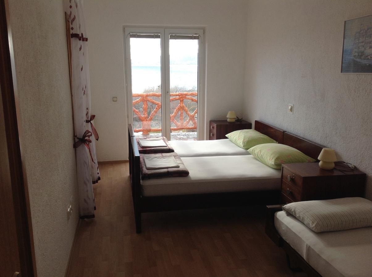 Katarina Apartments And Rooms Sibinj Krmpotski Phòng bức ảnh